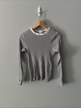 H&M Black and White Striped Ribbed Long Sleeve Top